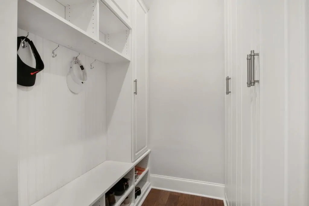 6494 Canopy Drive, Atlanta, Georgia 30328, 5 Bedrooms Bedrooms, ,4 BathroomsBathrooms,Residential,Sold,6494 Canopy Drive,6981534