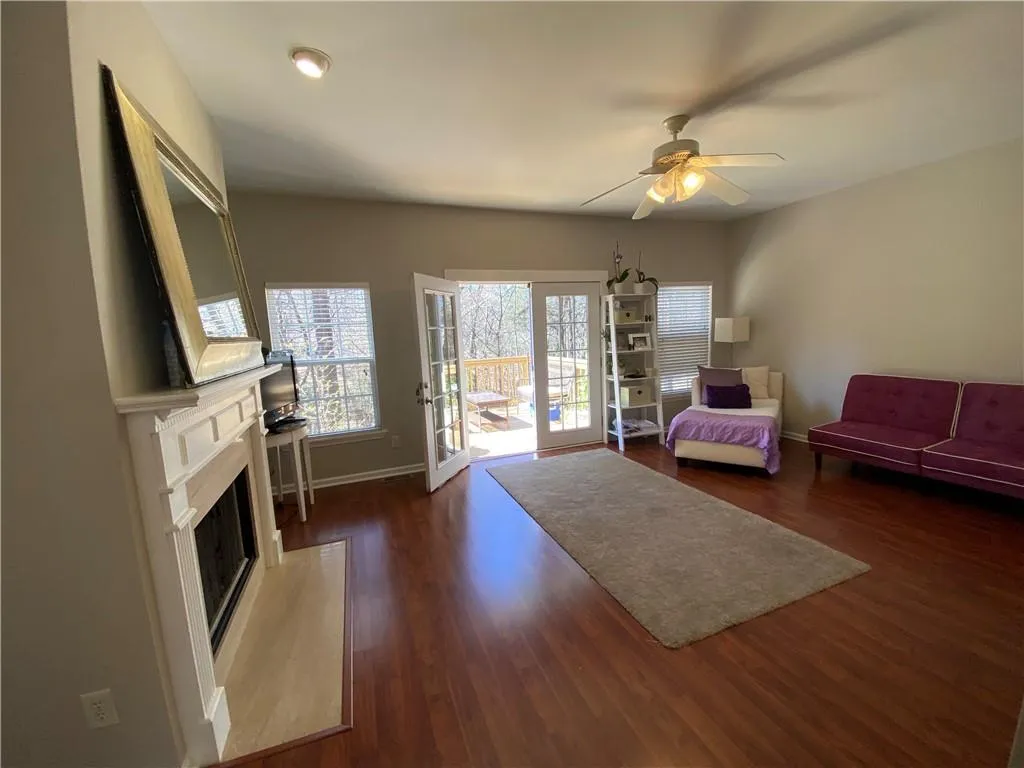 1804 Masons Creek Cir, Sandy Springs, Georgia 30350, 3 Bedrooms Bedrooms, ,3 BathroomsBathrooms,Residential,Sold,1804 Masons Creek Cir,6848134