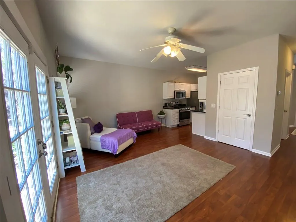 1804 Masons Creek Cir, Sandy Springs, Georgia 30350, 3 Bedrooms Bedrooms, ,3 BathroomsBathrooms,Residential,Sold,1804 Masons Creek Cir,6848134