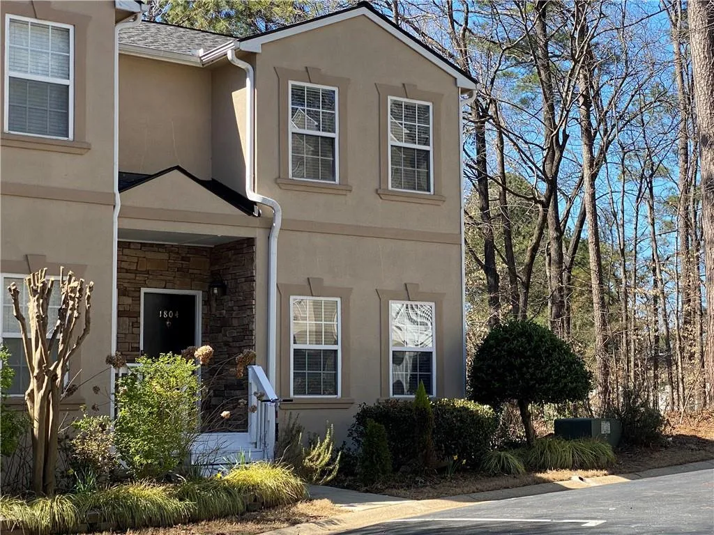 1804 Masons Creek Cir, Sandy Springs, Georgia 30350, 3 Bedrooms Bedrooms, ,3 BathroomsBathrooms,Residential,Sold,1804 Masons Creek Cir,6848134