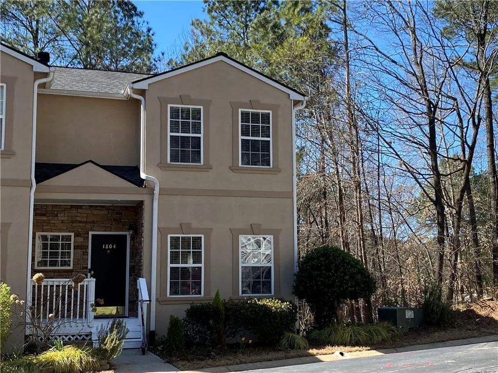 1804 Masons Creek Cir, Sandy Springs, Georgia 30350, 3 Bedrooms Bedrooms, ,3 BathroomsBathrooms,Residential,Sold,1804 Masons Creek Cir,6848134