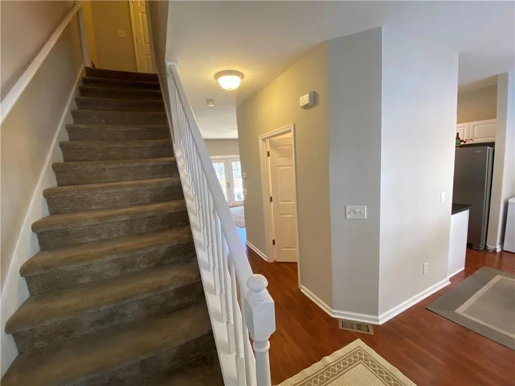 1804 Masons Creek Cir, Sandy Springs, Georgia 30350, 3 Bedrooms Bedrooms, ,3 BathroomsBathrooms,Residential,Sold,1804 Masons Creek Cir,6848134