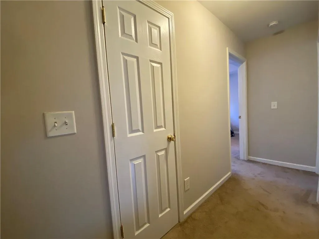 1804 Masons Creek Cir, Sandy Springs, Georgia 30350, 3 Bedrooms Bedrooms, ,3 BathroomsBathrooms,Residential,Sold,1804 Masons Creek Cir,6848134