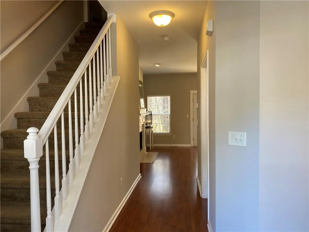 1804 Masons Creek Cir, Sandy Springs, Georgia 30350, 3 Bedrooms Bedrooms, ,3 BathroomsBathrooms,Residential,Sold,1804 Masons Creek Cir,6848134