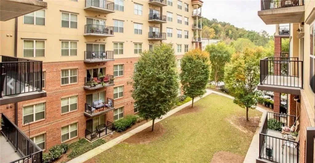 View of apartment building / complex