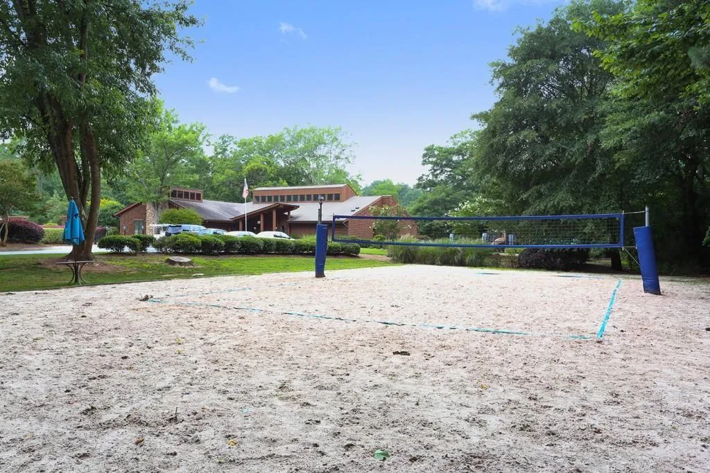 2208 Queen Anne Court, Sandy Springs, Georgia 30350, 3 Bedrooms Bedrooms, ,2 BathroomsBathrooms,Residential,Sold,2208 Queen Anne Court,6969131