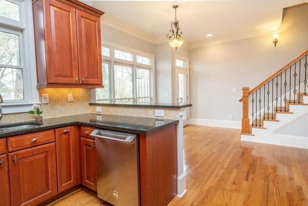 360 Mystic Ridge Lane, Sandy Springs, Georgia 30342, 4 Bedrooms Bedrooms, ,3 BathroomsBathrooms,Residential,Sold,360 Mystic Ridge Lane,6685197