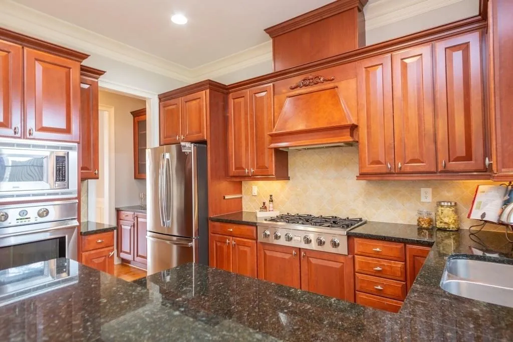 360 Mystic Ridge Lane, Sandy Springs, Georgia 30342, 4 Bedrooms Bedrooms, ,3 BathroomsBathrooms,Residential,Sold,360 Mystic Ridge Lane,6685197