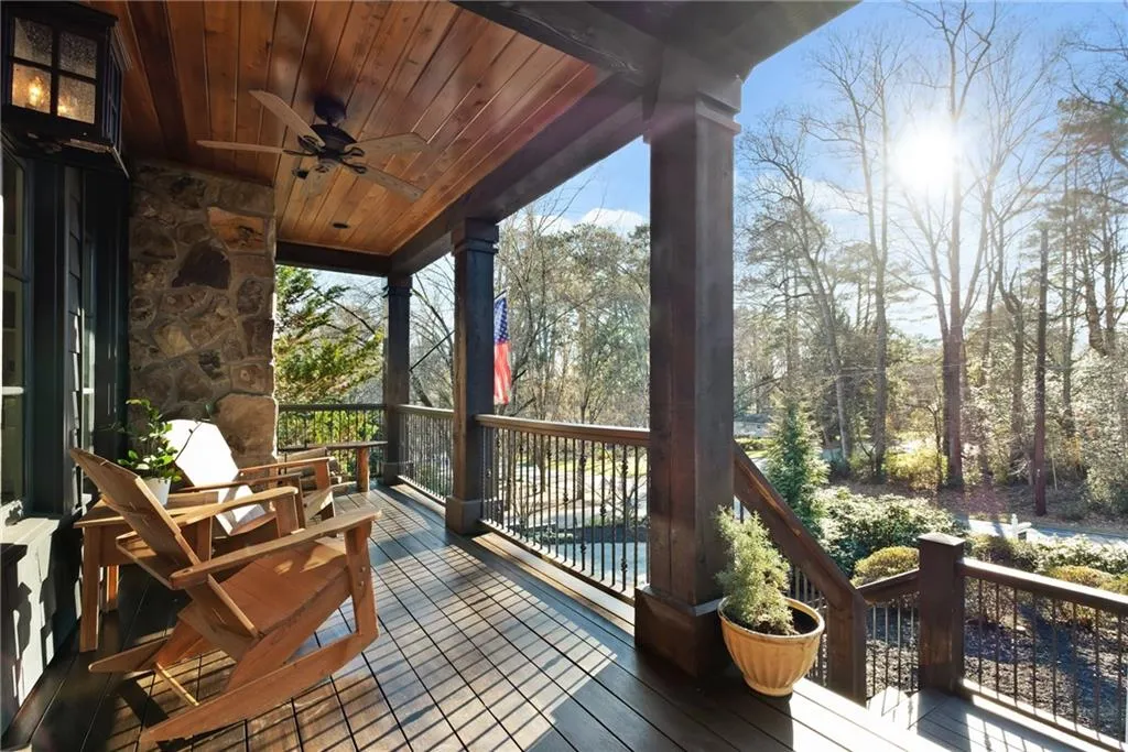 4895 High Point Road, Atlanta, Georgia 30342, 4 Bedrooms Bedrooms, ,3 BathroomsBathrooms,Residential,Sold,4895 High Point Road,6849541
