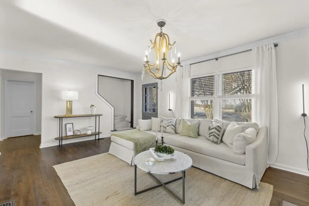 9 Arc Way, Atlanta, Georgia 30305, 3 Bedrooms Bedrooms, 0 ,2 BathroomsBathrooms,Residential,Sold,9 Arc Way,7697675
