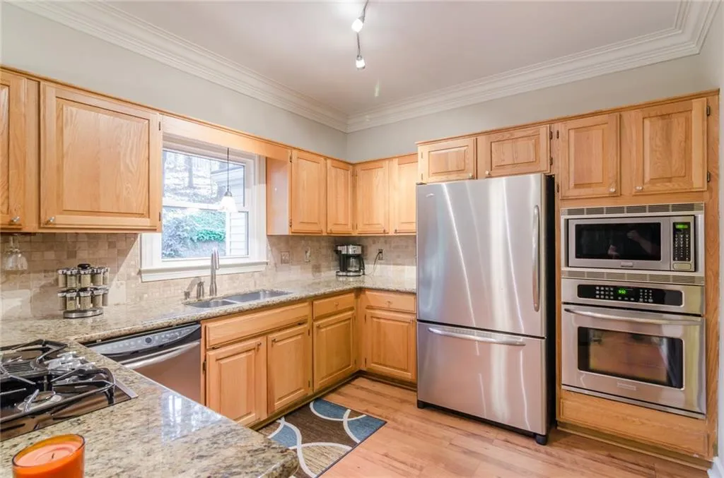 9 Forest Ridge Court, Sandy Springs, Georgia 30350, 2 Bedrooms Bedrooms, ,2 BathroomsBathrooms,Residential,Sold,9 Forest Ridge Court,5671836