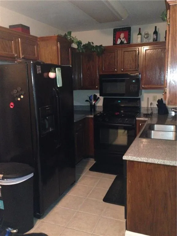 7500 Roswell Road Unit 86, Sandy Springs, Georgia 30350, 2 Bedrooms Bedrooms, ,2 BathroomsBathrooms,Residential,Sold,7500 Roswell Road Unit 86,5702897