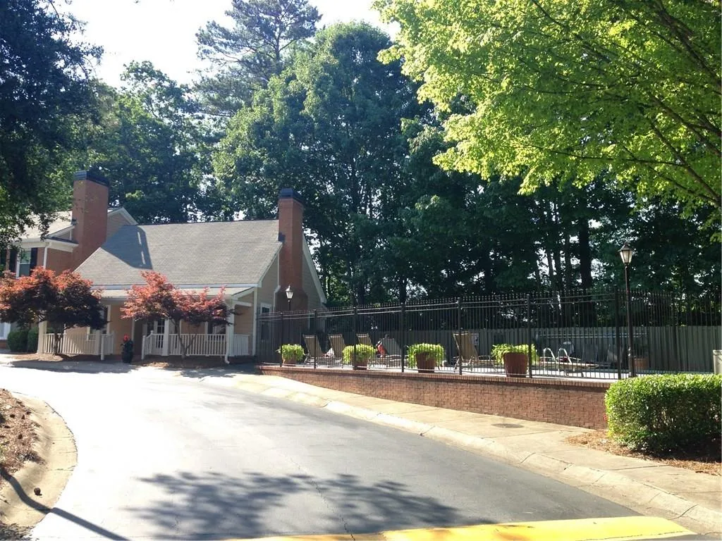 7500 Roswell Road Unit 86, Sandy Springs, Georgia 30350, 2 Bedrooms Bedrooms, ,2 BathroomsBathrooms,Residential,Sold,7500 Roswell Road Unit 86,5702897