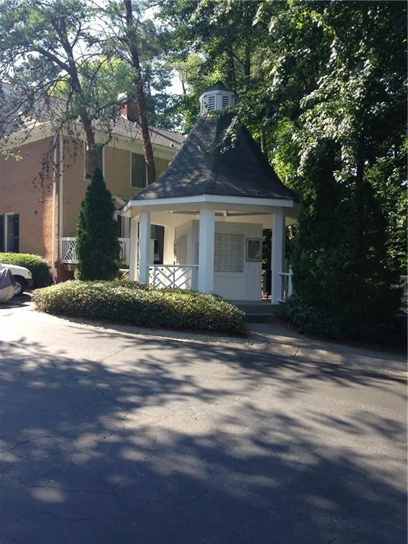 7500 Roswell Road Unit 86, Sandy Springs, Georgia 30350, 2 Bedrooms Bedrooms, ,2 BathroomsBathrooms,Residential,Sold,7500 Roswell Road Unit 86,5702897