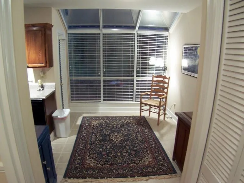 7500 Roswell Road Unit 86, Sandy Springs, Georgia 30350, 2 Bedrooms Bedrooms, ,2 BathroomsBathrooms,Residential,Sold,7500 Roswell Road Unit 86,5702897