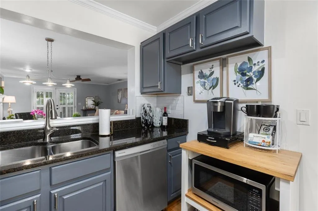 1601 Defoors Landing Nw, Atlanta, Georgia 30318, 2 Bedrooms Bedrooms, ,2 BathroomsBathrooms,Residential,For Sale,1601 Defoors Landing Nw,7646774