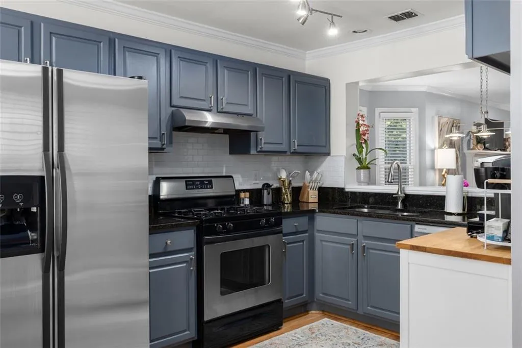 1601 Defoors Landing Nw, Atlanta, Georgia 30318, 2 Bedrooms Bedrooms, ,2 BathroomsBathrooms,Residential,For Sale,1601 Defoors Landing Nw,7646774