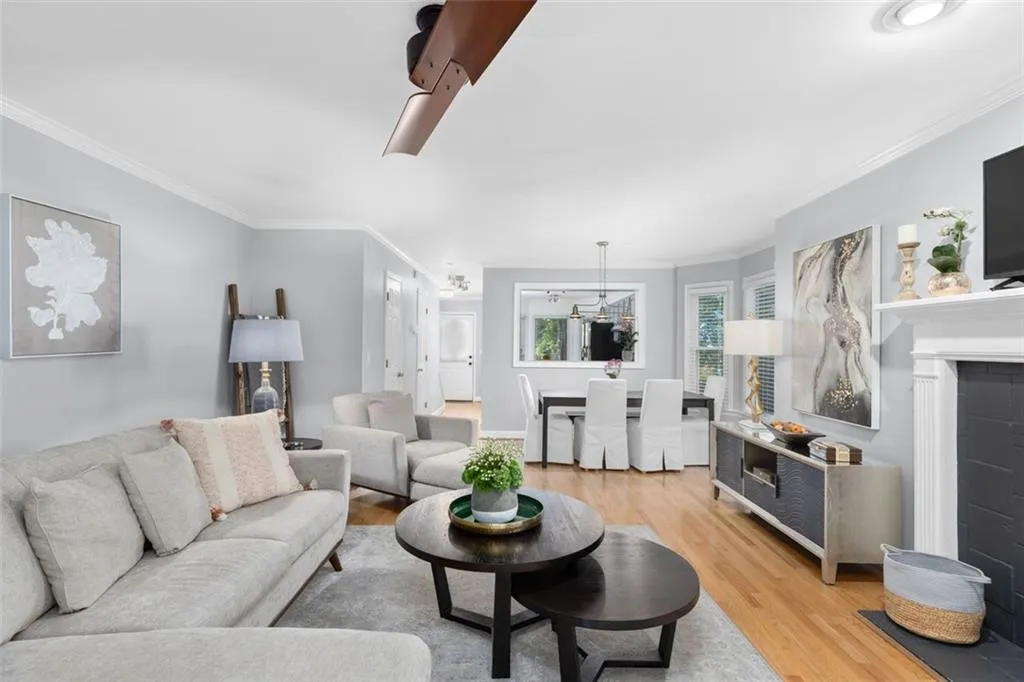 1601 Defoors Landing Nw, Atlanta, Georgia 30318, 2 Bedrooms Bedrooms, ,2 BathroomsBathrooms,Residential,For Sale,1601 Defoors Landing Nw,7646774