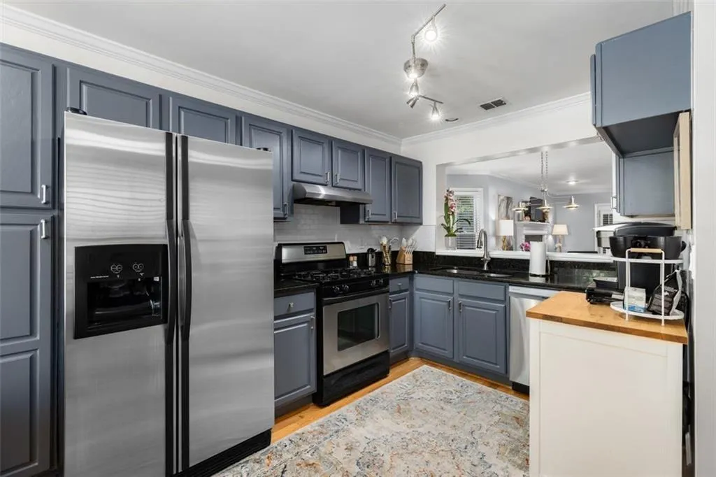 1601 Defoors Landing Nw, Atlanta, Georgia 30318, 2 Bedrooms Bedrooms, ,2 BathroomsBathrooms,Residential,For Sale,1601 Defoors Landing Nw,7646774