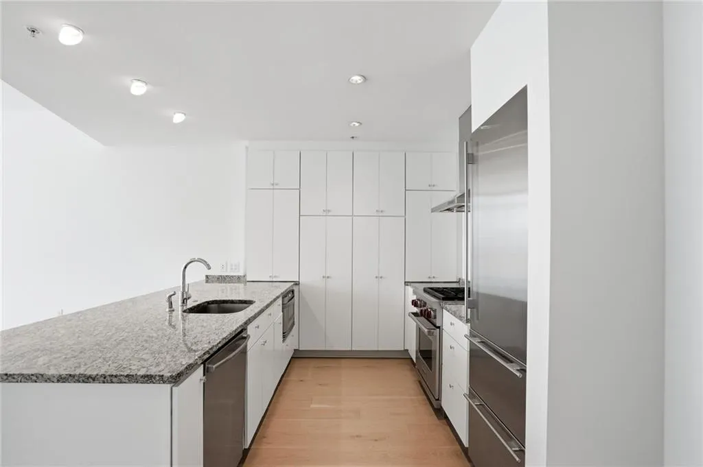 3325 Piedmont Road Ne Unit 1808, Atlanta, Georgia 30305, 1 Bedroom Bedrooms, 0 ,1 BathroomBathrooms,Residential,Sold,3325 Piedmont Road Ne Unit 1808,7745256