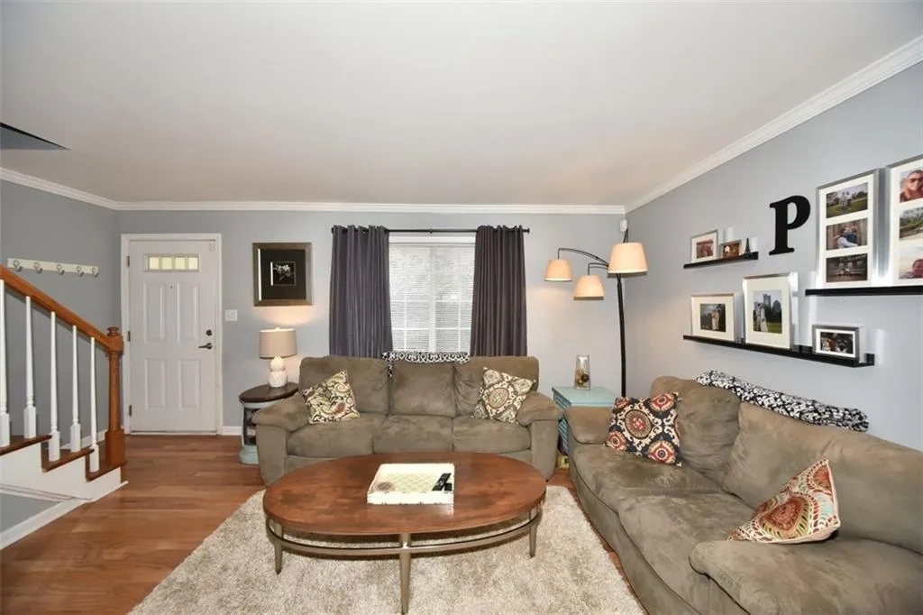 6940 Roswell Road Unit 20a, Atlanta, Georgia 30328, 2 Bedrooms Bedrooms, ,1 BathroomBathrooms,Residential,Sold,6940 Roswell Road Unit 20a,5640284