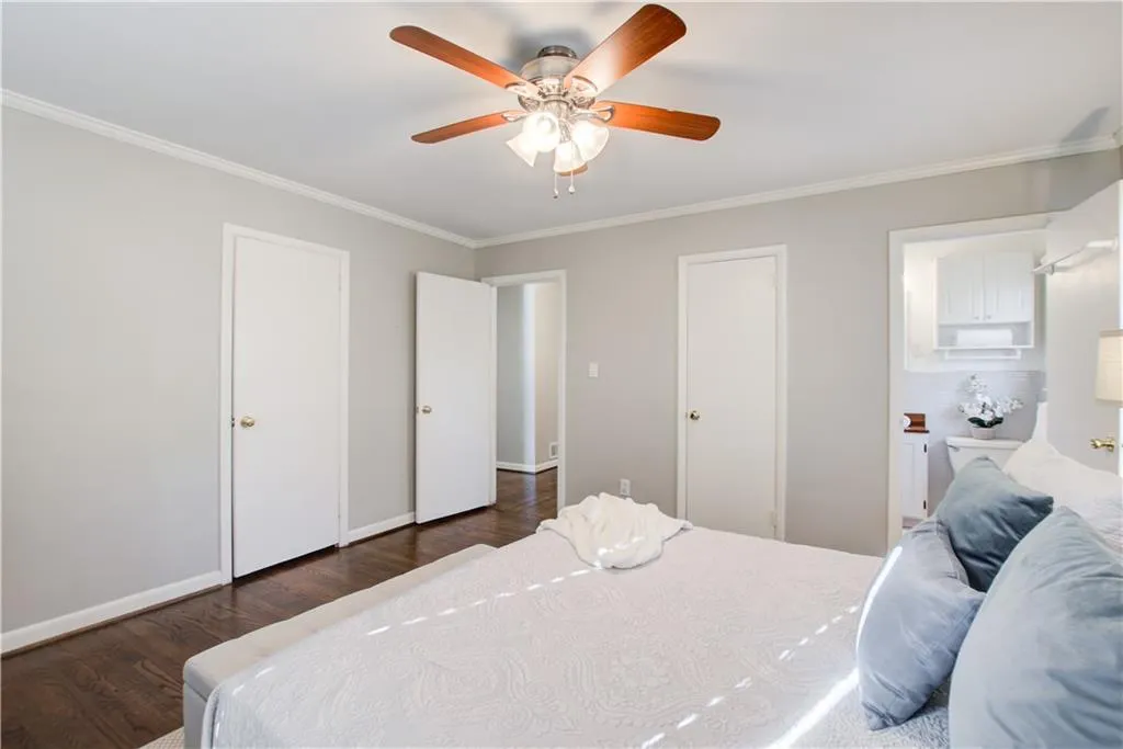 5195 Timber Trail South S, Atlanta, Georgia 30342, 3 Bedrooms Bedrooms, ,3 BathroomsBathrooms,Residential,Sold,5195 Timber Trail South S,7196307