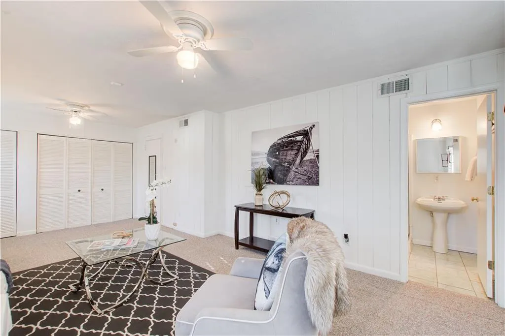 5195 Timber Trail South S, Atlanta, Georgia 30342, 3 Bedrooms Bedrooms, ,3 BathroomsBathrooms,Residential,Sold,5195 Timber Trail South S,7196307