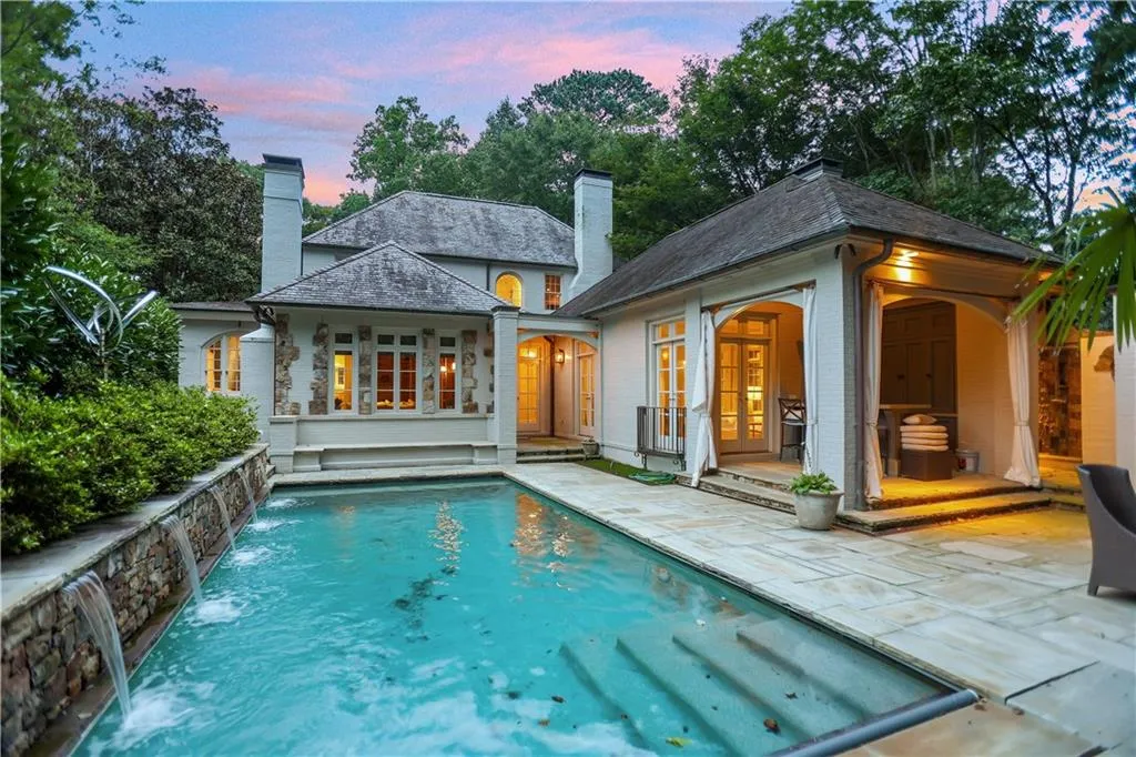 2522 Habersham Road Nw, Atlanta, Georgia 30305, 5 Bedrooms Bedrooms, ,4 BathroomsBathrooms,Residential,For Sale,2522 Habersham Road Nw,7513762
