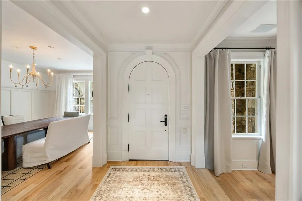 2522 Habersham Road Nw, Atlanta, Georgia 30305, 5 Bedrooms Bedrooms, ,4 BathroomsBathrooms,Residential,For Sale,2522 Habersham Road Nw,7513762