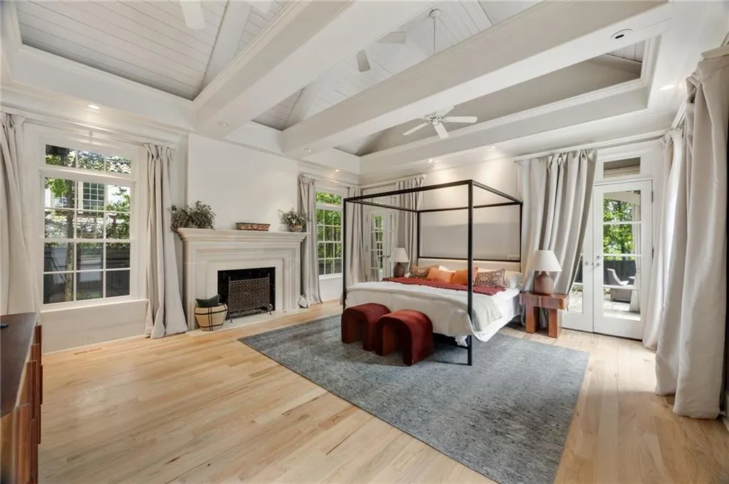 2522 Habersham Road Nw, Atlanta, Georgia 30305, 5 Bedrooms Bedrooms, ,4 BathroomsBathrooms,Residential,For Sale,2522 Habersham Road Nw,7513762