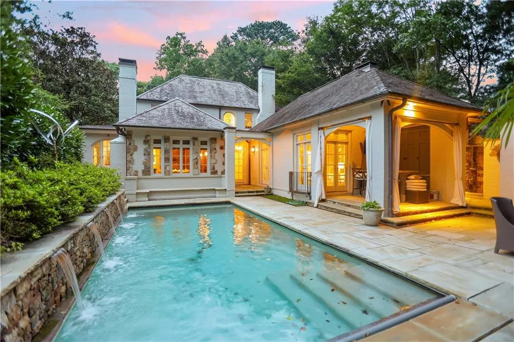 2522 Habersham Road Nw, Atlanta, Georgia 30305, 5 Bedrooms Bedrooms, ,4 BathroomsBathrooms,Residential,For Sale,2522 Habersham Road Nw,7513762