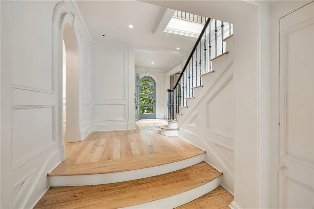 2522 Habersham Road Nw, Atlanta, Georgia 30305, 5 Bedrooms Bedrooms, ,4 BathroomsBathrooms,Residential,For Sale,2522 Habersham Road Nw,7513762