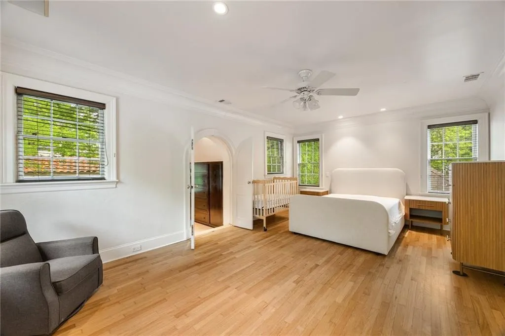 2522 Habersham Road Nw, Atlanta, Georgia 30305, 5 Bedrooms Bedrooms, ,4 BathroomsBathrooms,Residential,For Sale,2522 Habersham Road Nw,7513762