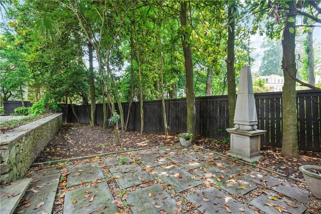 2522 Habersham Road Nw, Atlanta, Georgia 30305, 5 Bedrooms Bedrooms, ,4 BathroomsBathrooms,Residential,For Sale,2522 Habersham Road Nw,7513762