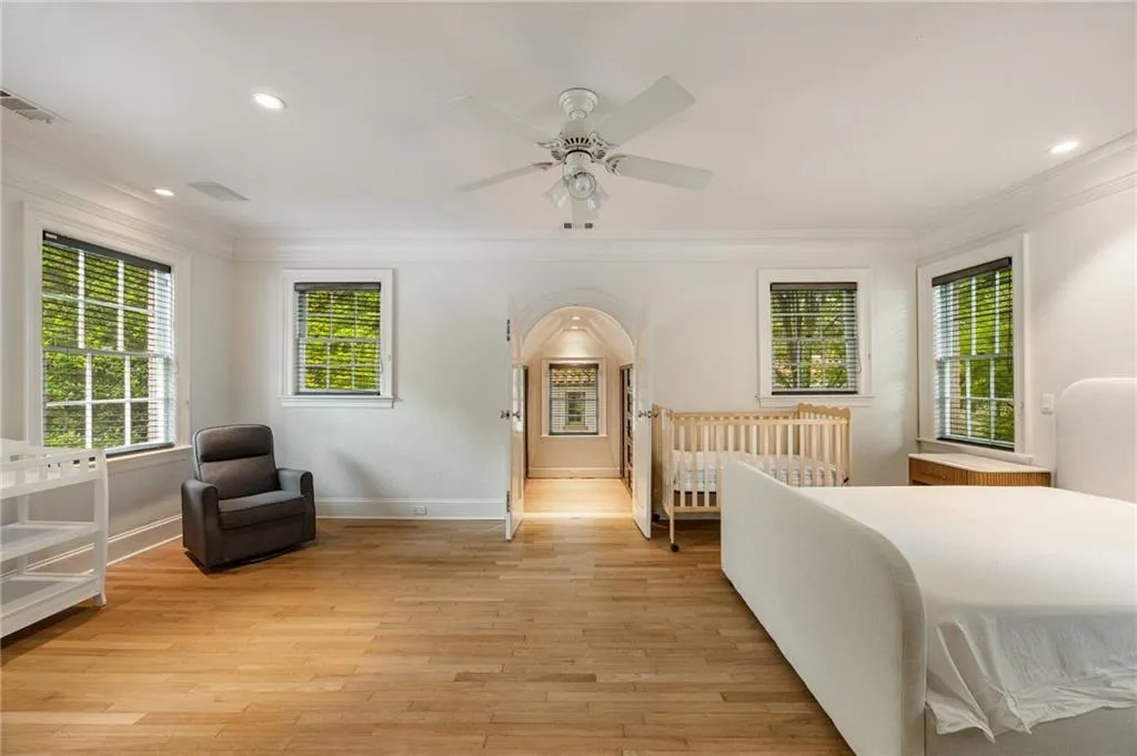 2522 Habersham Road Nw, Atlanta, Georgia 30305, 5 Bedrooms Bedrooms, ,4 BathroomsBathrooms,Residential,For Sale,2522 Habersham Road Nw,7513762