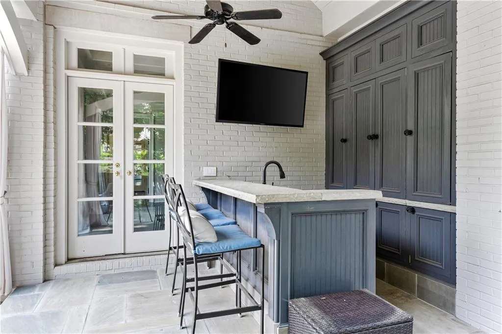 2522 Habersham Road Nw, Atlanta, Georgia 30305, 5 Bedrooms Bedrooms, ,4 BathroomsBathrooms,Residential,For Sale,2522 Habersham Road Nw,7513762