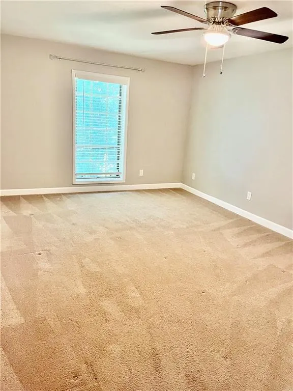 6851 Roswell Rd Road Unit I18, Sandy Springs, Georgia 30328, 3 Bedrooms Bedrooms, ,2 BathroomsBathrooms,Residential,Sold,6851 Roswell Rd Road Unit I18,7070808