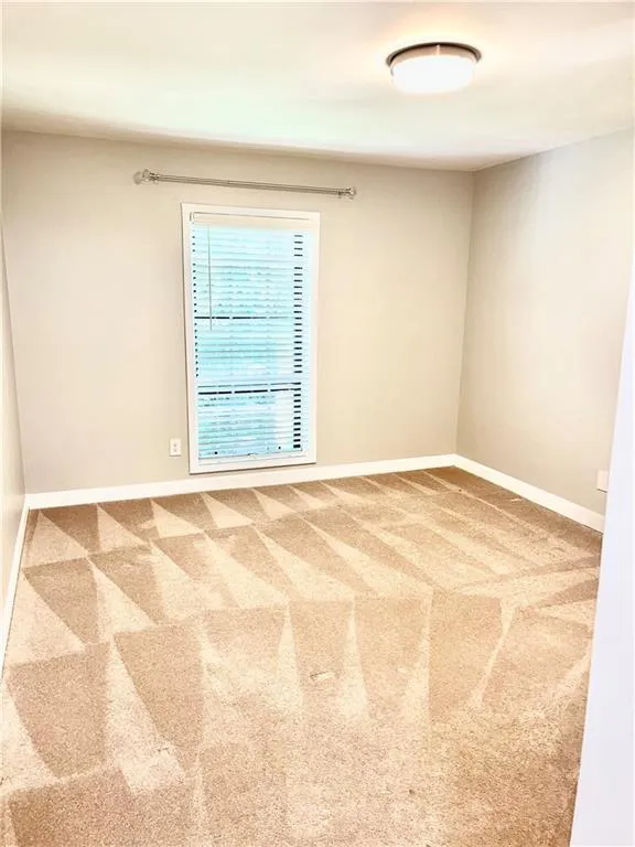 6851 Roswell Rd Road Unit I18, Sandy Springs, Georgia 30328, 3 Bedrooms Bedrooms, ,2 BathroomsBathrooms,Residential,Sold,6851 Roswell Rd Road Unit I18,7070808