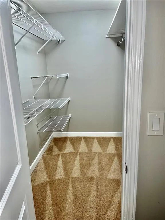 6851 Roswell Rd Road Unit I18, Sandy Springs, Georgia 30328, 3 Bedrooms Bedrooms, ,2 BathroomsBathrooms,Residential,Sold,6851 Roswell Rd Road Unit I18,7070808