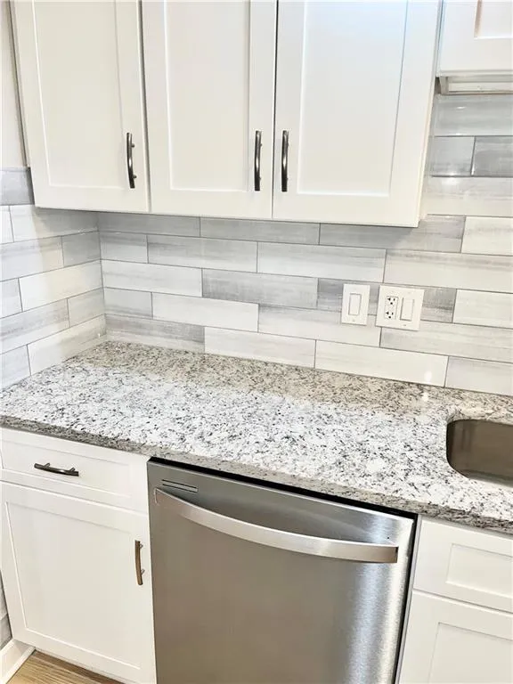 6851 Roswell Rd Road Unit I18, Sandy Springs, Georgia 30328, 3 Bedrooms Bedrooms, ,2 BathroomsBathrooms,Residential,Sold,6851 Roswell Rd Road Unit I18,7070808
