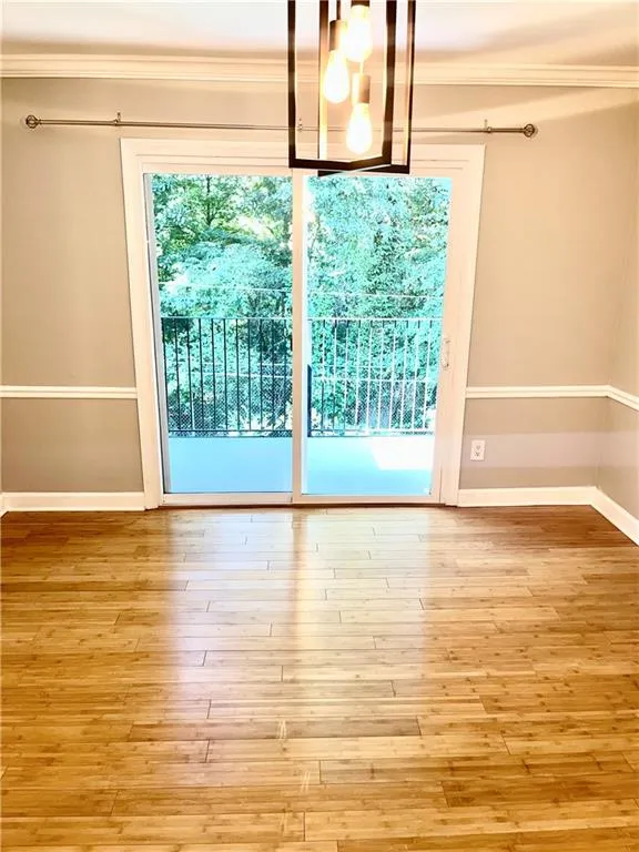 6851 Roswell Rd Road Unit I18, Sandy Springs, Georgia 30328, 3 Bedrooms Bedrooms, ,2 BathroomsBathrooms,Residential,Sold,6851 Roswell Rd Road Unit I18,7070808