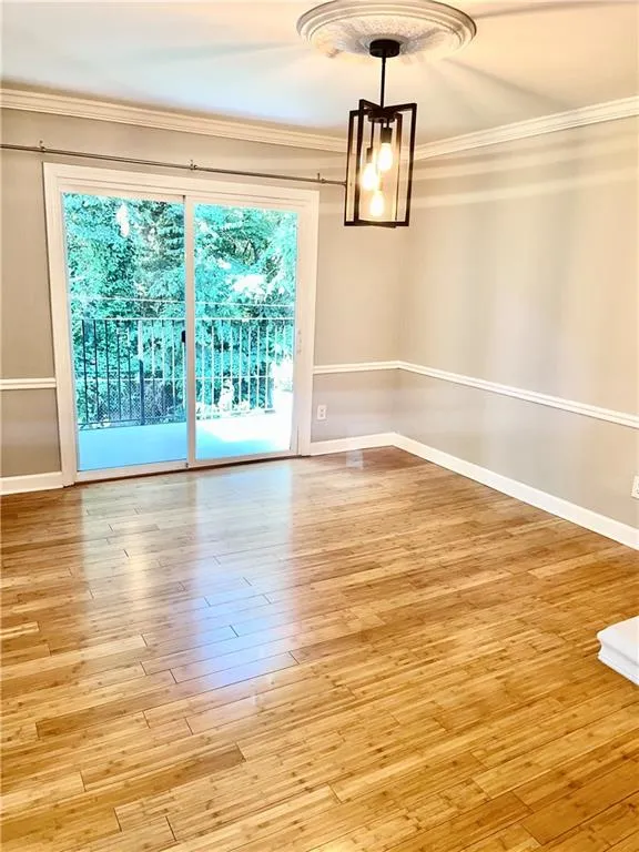6851 Roswell Rd Road Unit I18, Sandy Springs, Georgia 30328, 3 Bedrooms Bedrooms, ,2 BathroomsBathrooms,Residential,Sold,6851 Roswell Rd Road Unit I18,7070808