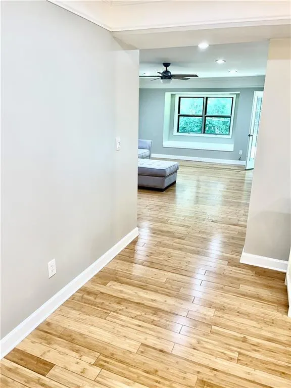 6851 Roswell Rd Road Unit I18, Sandy Springs, Georgia 30328, 3 Bedrooms Bedrooms, ,2 BathroomsBathrooms,Residential,Sold,6851 Roswell Rd Road Unit I18,7070808