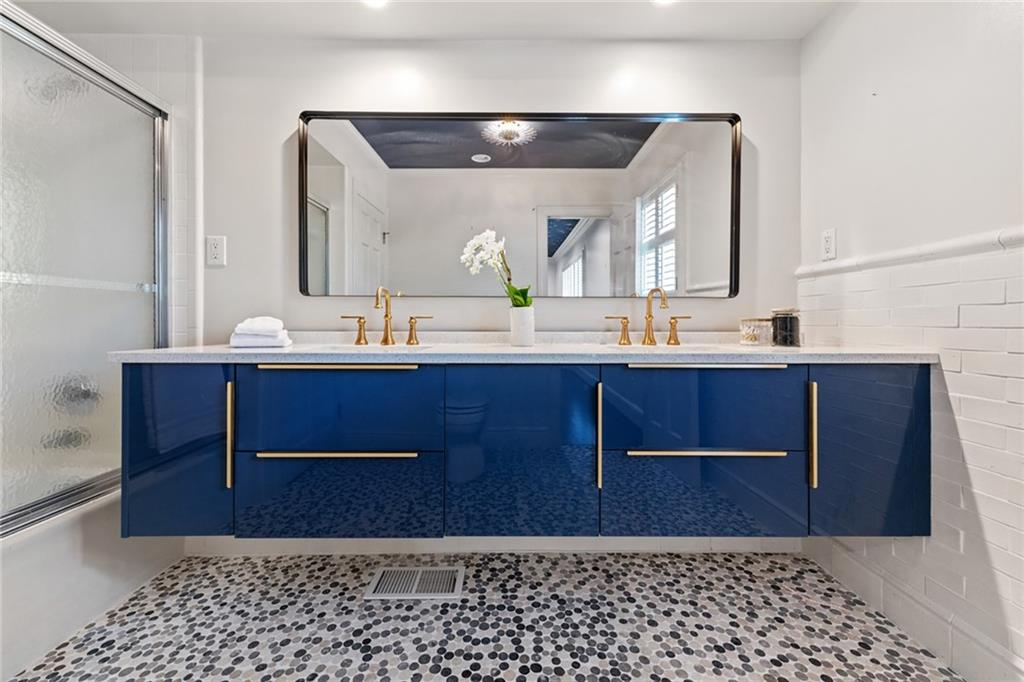 6000 Winterthur Ridge, Sandy Springs, Georgia 30328, 6 Bedrooms Bedrooms, ,6 BathroomsBathrooms,Residential,Sold,6000 Winterthur Ridge,7223427 6000 Winterthur Ridge, Sandy Springs, Georgia 30328, 6 Bedrooms Bedrooms, ,6 BathroomsBathrooms,Residential,Sold,6000 Winterthur Ridge,7223427