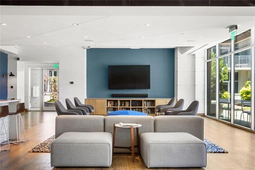 923 Peachtree St Unit 1235-51.jpg