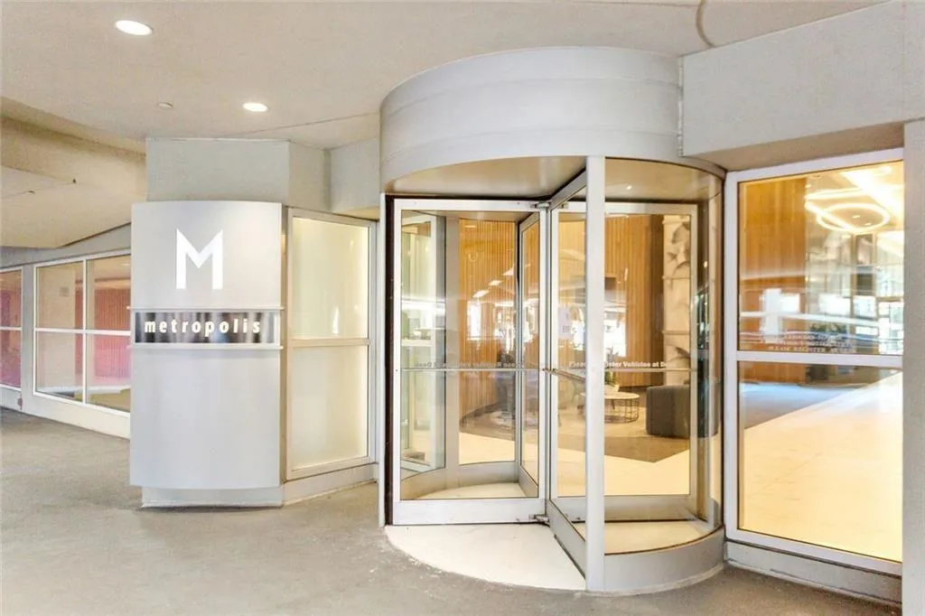 923 Peachtree St Unit 1235-44.jpg