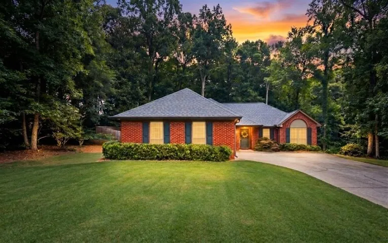 2035 Huntington Hill Trace, Buford, Georgia 30519