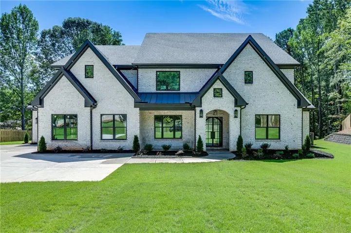 5222 L J Martin Drive, Gainesville, Georgia 30507