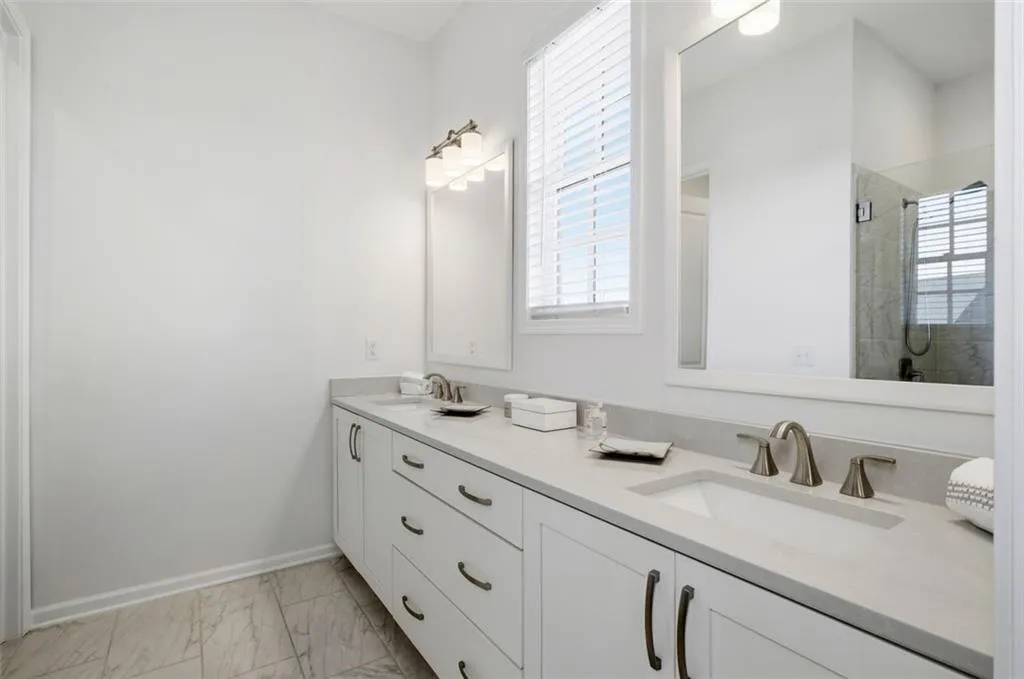 6625 Sterling Drive, Atlanta, Georgia 30328, 1 Bedroom Bedrooms, ,1 BathroomBathrooms,Residential,For Sale,6625 Sterling Drive,7722499