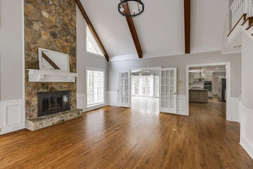 300 Cannady Court, Sandy Springs, Georgia 30350, 5 Bedrooms Bedrooms, ,4 BathroomsBathrooms,Residential,Sold,300 Cannady Court,7489285